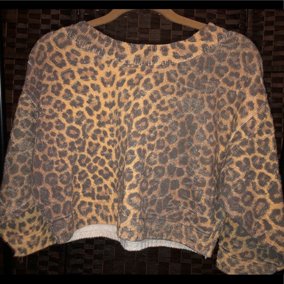 Objects D’art Animal Print Sweater Size Large - Picture 2 of 4